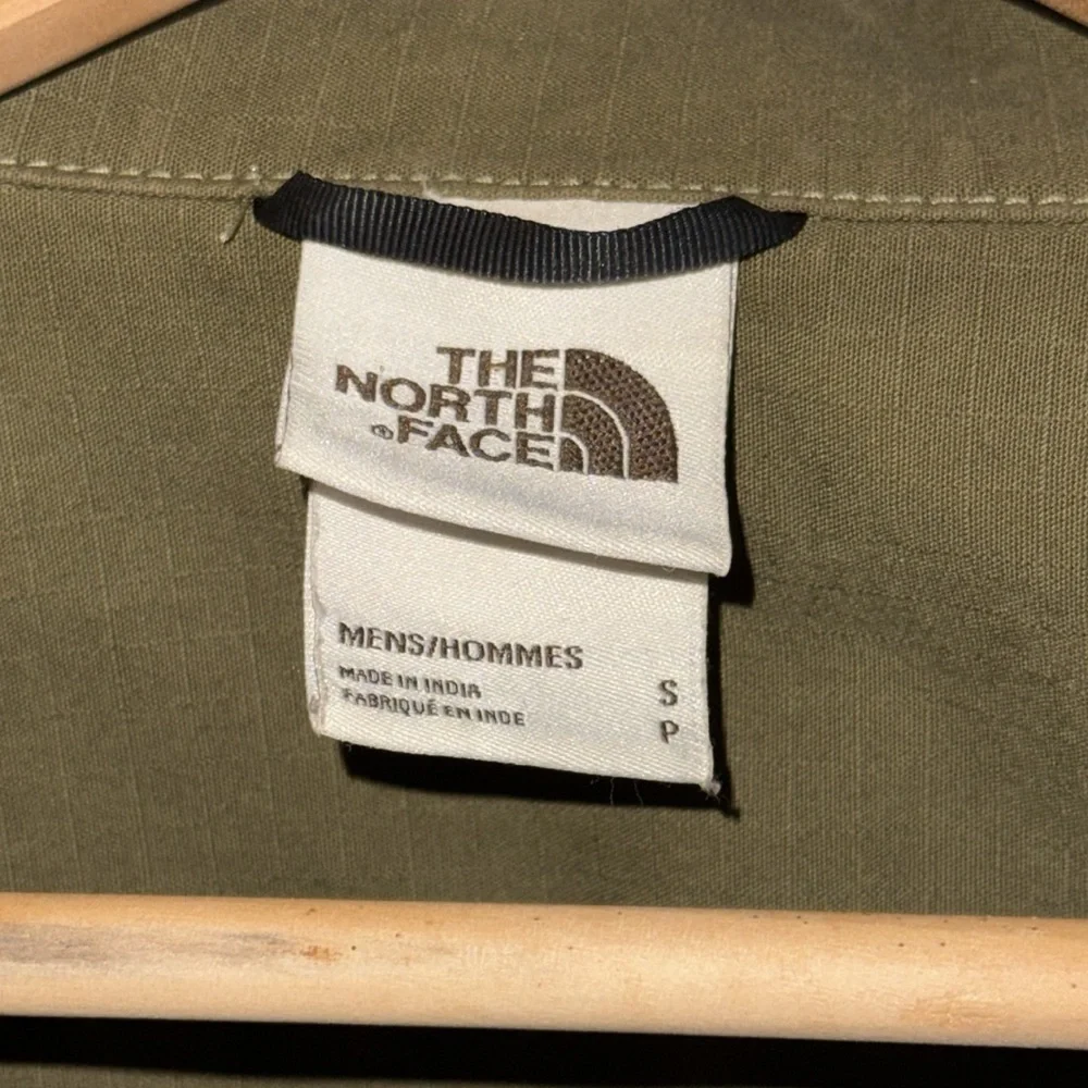 The North Face Battlement Jacket Size Small